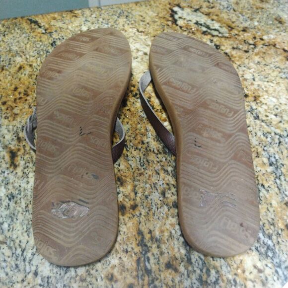Flojos Brown Flip Flop Sandals Women's Size 9.5 Serenity Soft Comfy Lightweight - Picture 3 of 7